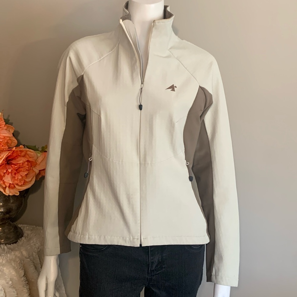 Sporty & chic Eastern Mountain Sports stretch jacket Small